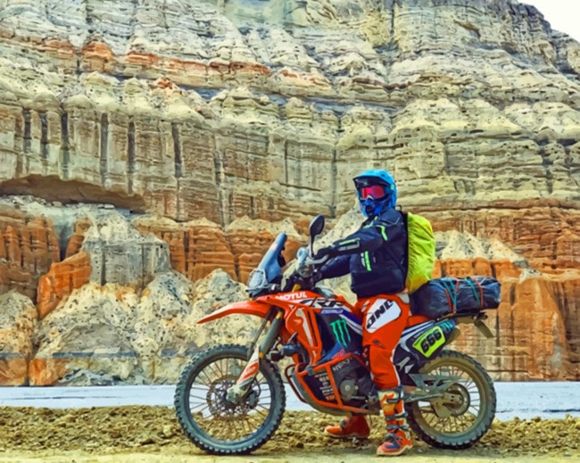 Traveling On A Motorcycle paint by numbers